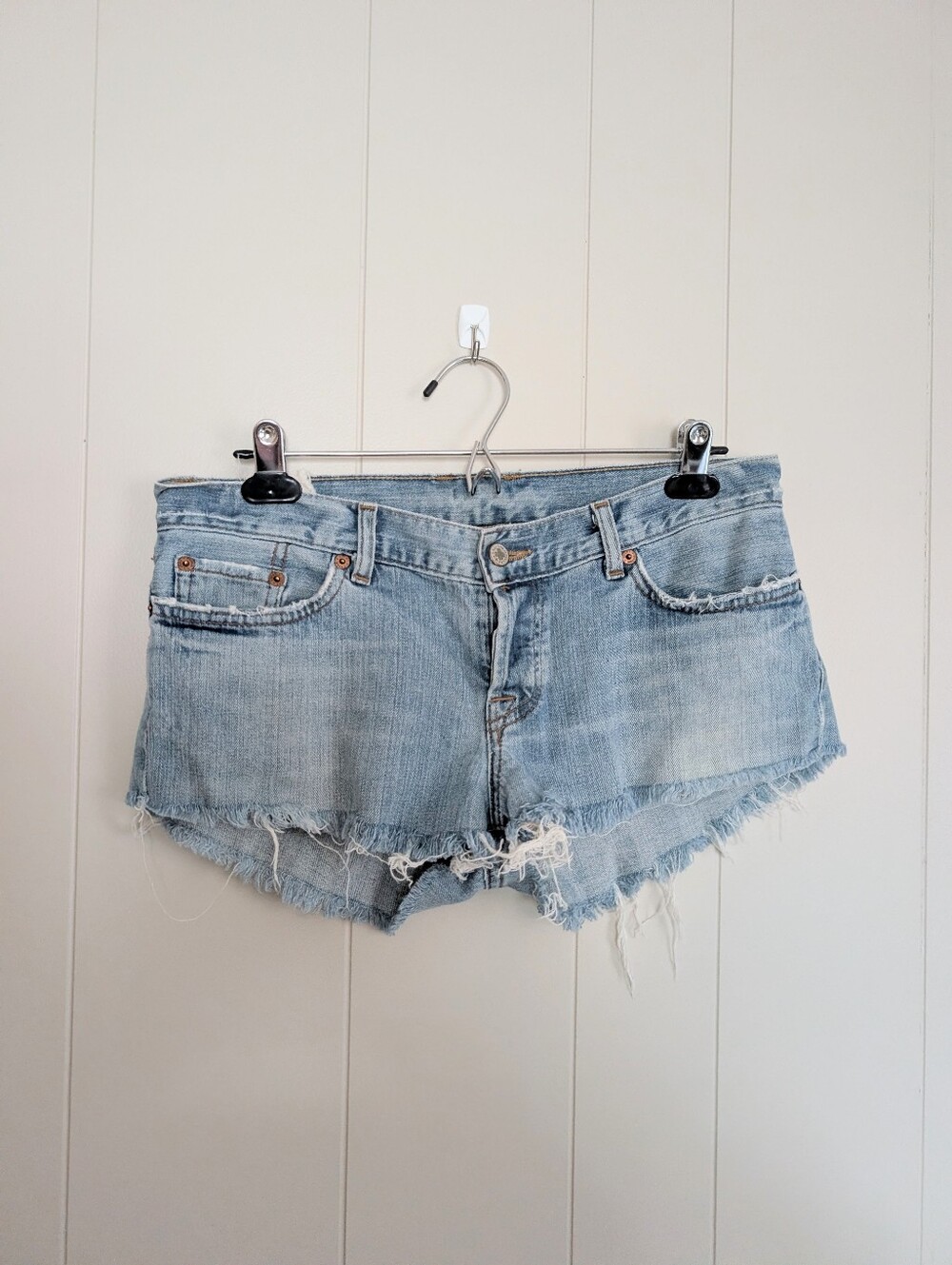 Lucky Brand Dungarees Y2K Low Rise Jean Shorts Size 10/30